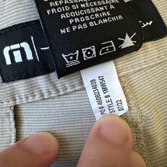 TRAVIS MATHEW Chino Short Beige Stripe Stretch Performance Golf Preppy - Picture 10 of 11